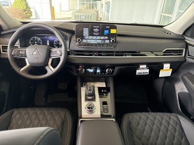 2025 Mitsubishi Outlander Plug-In Hybrid SEL