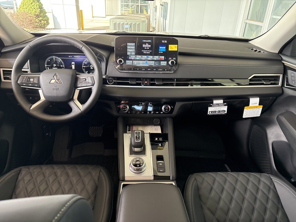 2025 Mitsubishi Outlander Plug-In Hybrid SEL