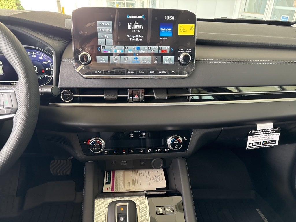 2025 Mitsubishi Outlander Plug-In Hybrid SEL