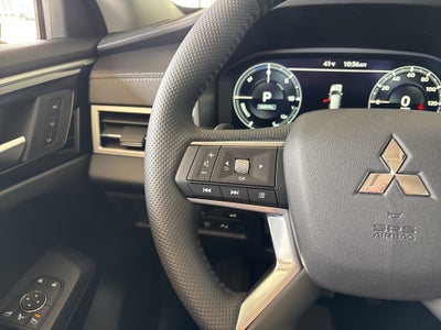 2025 Mitsubishi Outlander Plug-In Hybrid SEL