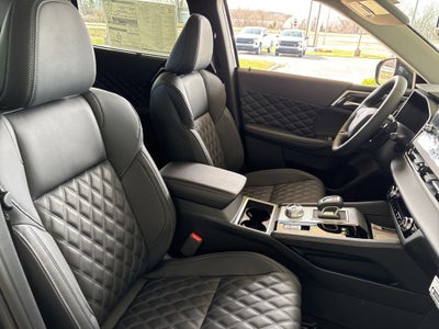 2025 Mitsubishi Outlander Plug-In Hybrid SEL