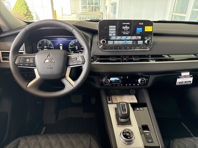 2025 Mitsubishi Outlander Plug-In Hybrid SEL