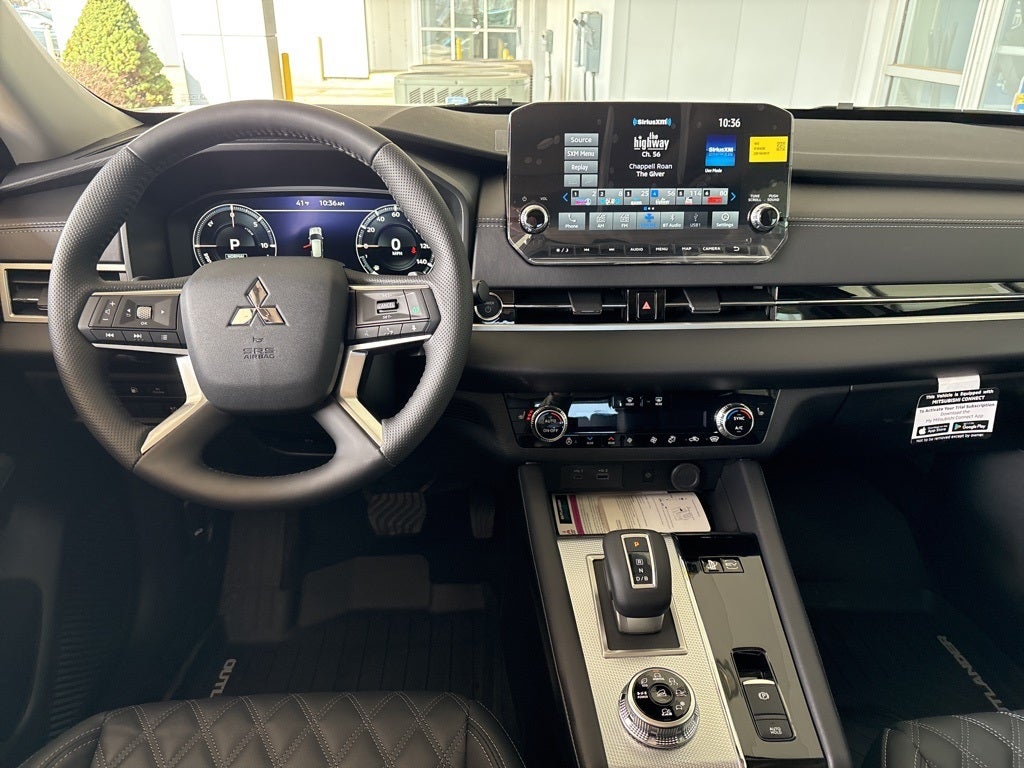 2025 Mitsubishi Outlander Plug-In Hybrid SEL