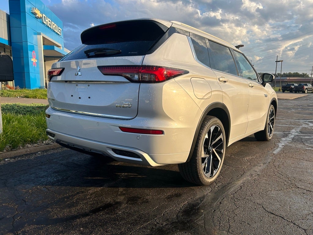 2025 Mitsubishi Outlander Plug-In Hybrid SEL
