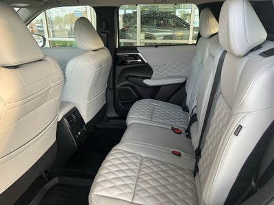 2025 Mitsubishi Outlander Plug-In Hybrid SEL