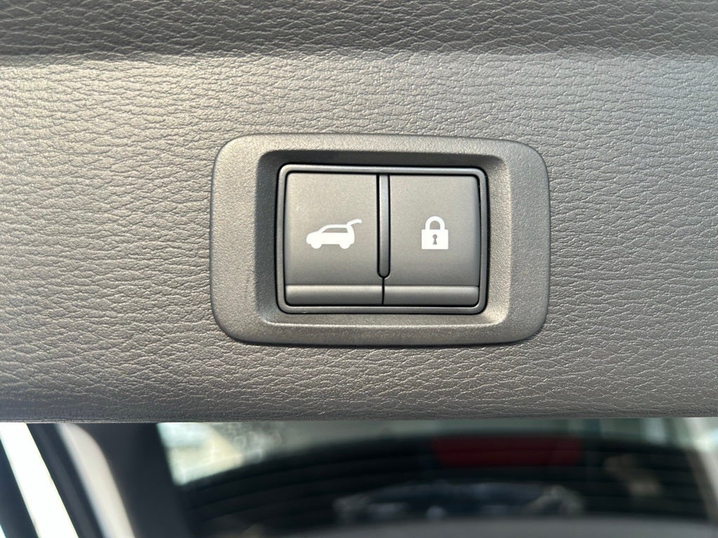 2025 Mitsubishi Outlander Plug-In Hybrid SEL