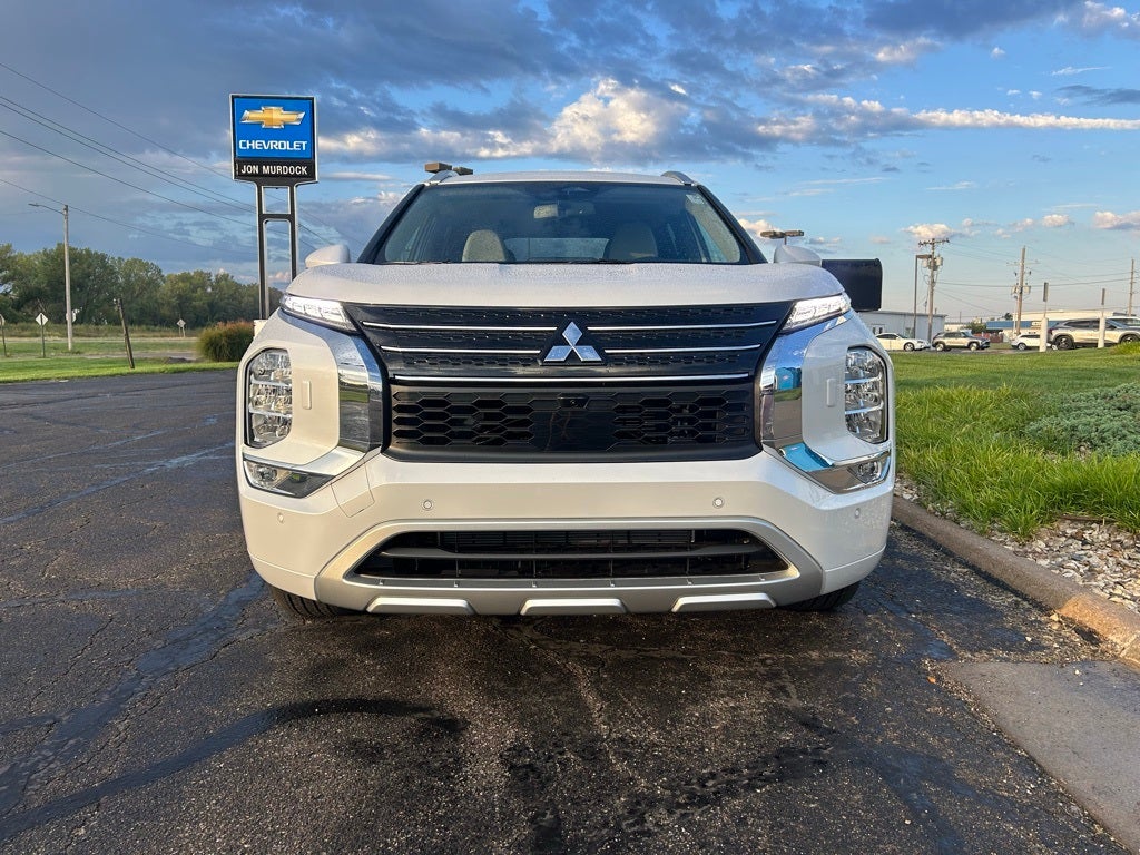 2025 Mitsubishi Outlander Plug-In Hybrid SEL
