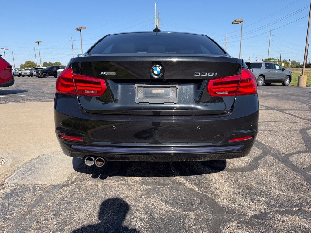 2018 BMW 3 Series 330i xDrive