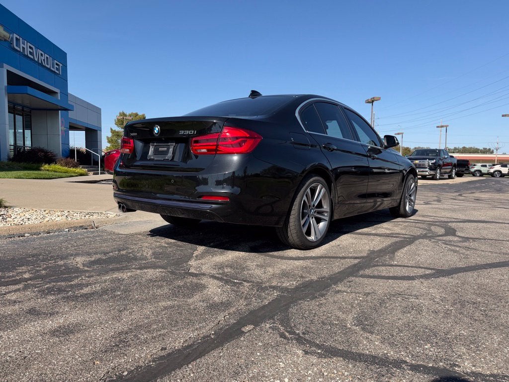 2018 BMW 3 Series 330i xDrive